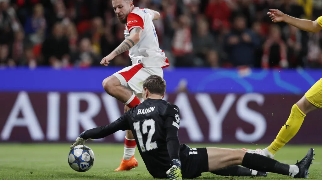 Haikin v brance Modö maří šanci Kušeje