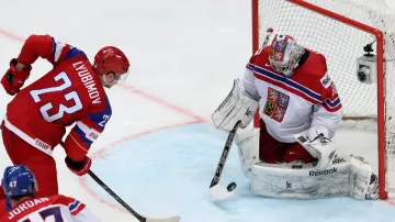 Dominik Furch chytá šanci Romana Ljubimova z Ruska