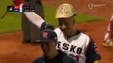 První český homerun na ME v podání Matěje Menšíka