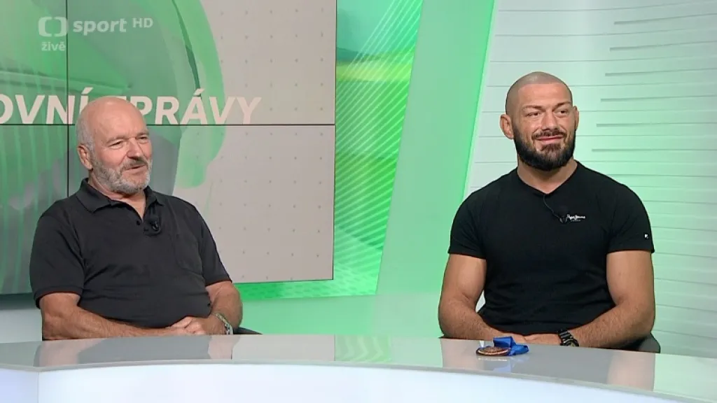 Téma SZ: Úspěch Artura Omarova na MS