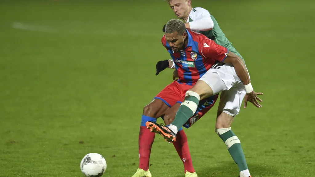 Jaroslav Zelený brání Jeana-Davida Beauguela