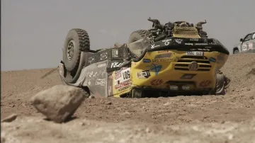 Nehoda Aleše Lopraise na Dakaru