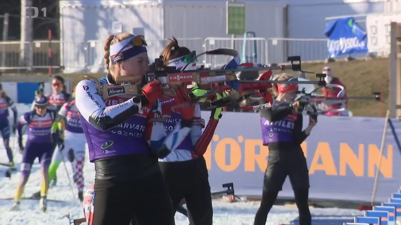 Biatlonistky čeká ve štafetě náročná práce v jarním sněhu