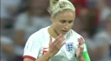 Moment v utkání Anglie - USA: Neproměněná penalta Houghtonové