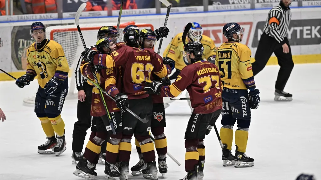 Radost jihlavských hokejistů v souboji se Zlínem