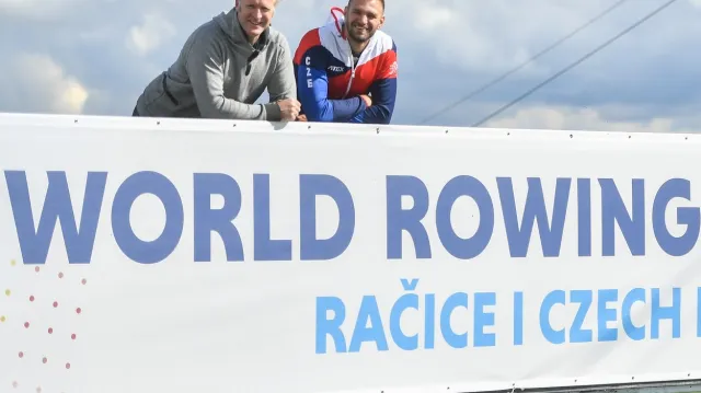 Závod legend veslování a rozlučka Ondřeje Synka