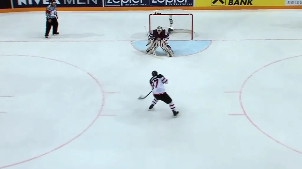 Gól v utkání Kanada - Lotyšsko: Crosby - 6:1 (60. min.)