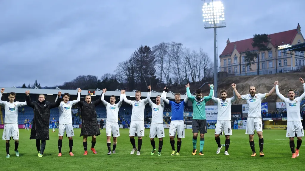 Slavící fotbalisté Plzně