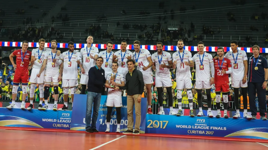 Volejbalisté Francie s trofejí pro vítěze Světové ligy