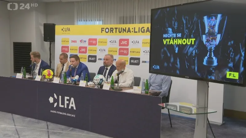 LFA věří, že se v Hradci první zápas odehraje