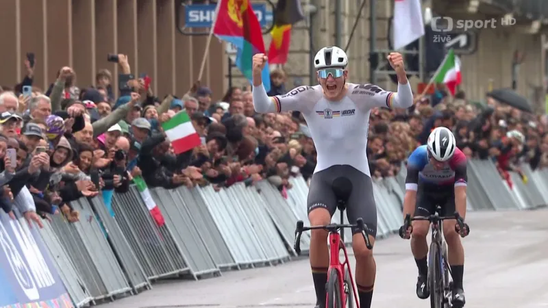 Závěr závodu třiadvacítkářů na MS v Curychu