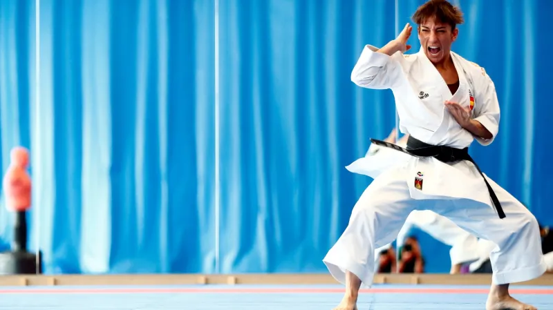 Španělka Sandra Sánchezová při nácviku katy