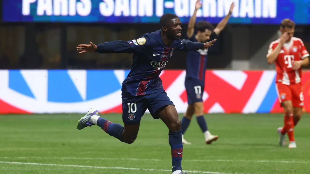 Ousmane Dembélé se raduje z branky