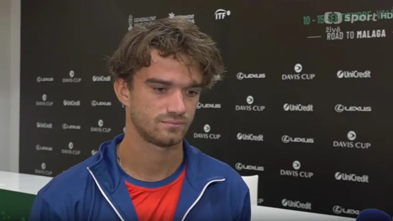 Macháč: Křeč mi nedovolila pokračovat. Stát tam bylo až trapné