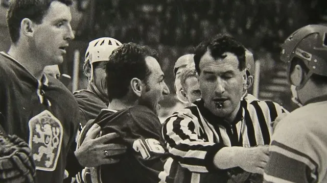 Reportéři ČT: Vy tanky, my branky