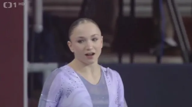 Gymnastka Mašová neuspěla, Makovičková bodovala