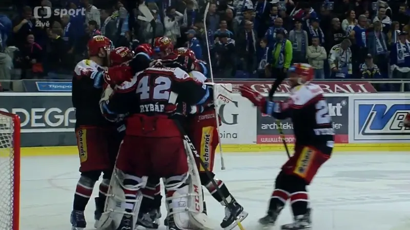 Nájezdy ve 4. semifinále Kometa Brno - Hradec Králové