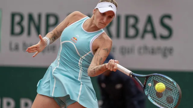 Vondroušová po obratu vyhrála dvakrát přerušený zápas s Volynetsovou