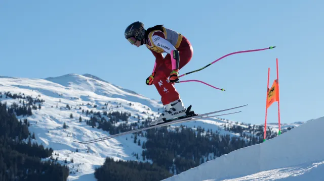 Zlatá jízda Stephanie Venierové v super-G na MS v Saalbachu