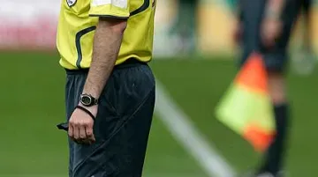 Fotbalový rozhodčí