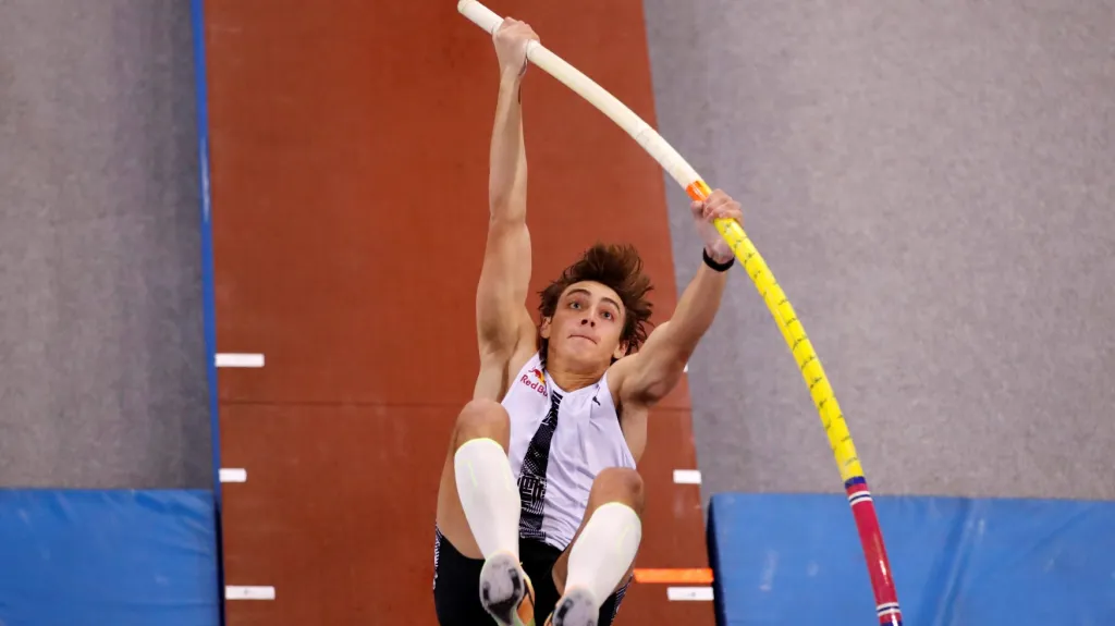 Duplantis na mítinku v Rouenu