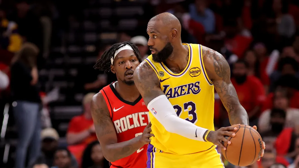 LeBron James v utkání s Houstonem