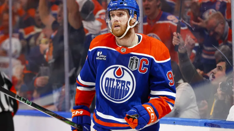 Connor McDavid v dresu Edmontonu