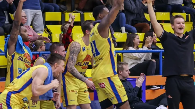 Ústí nad Labem se dostalo v sérii s Pardubicemi do vedení