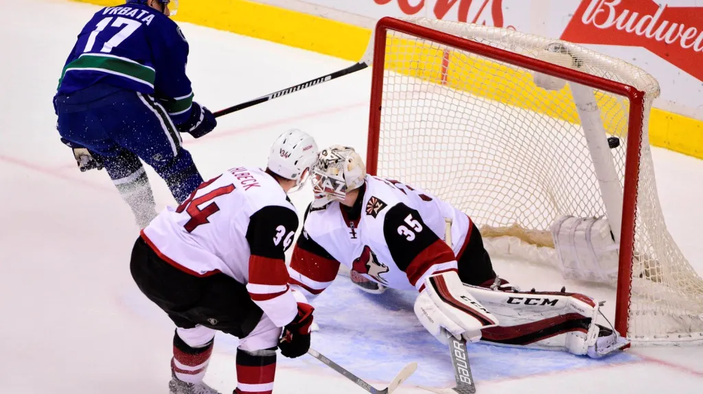 Radim Vrbata proměňuje bekhendový blafák