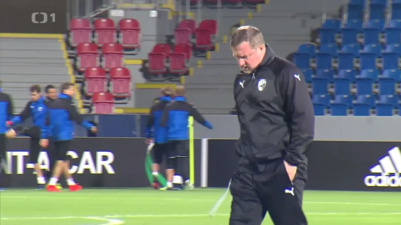 Vrba neprozradil, jestli nechá opory Plzně proti Luganu na lavičce