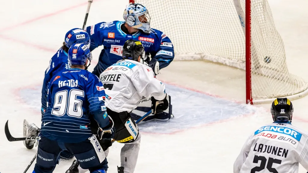 Kladno – Sparta, Buchtele dává Kladnu gól