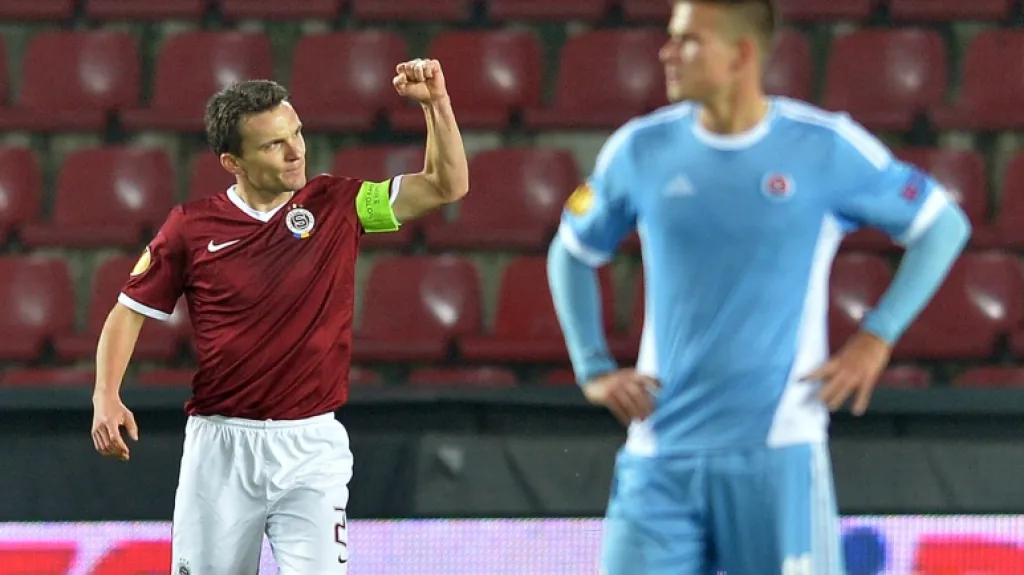 David Lafata se raduje z gólu do sítě Slovanu Bratislava