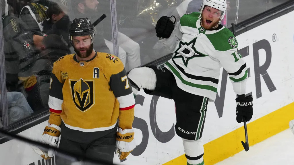 Ty Dellandrea slaví gól