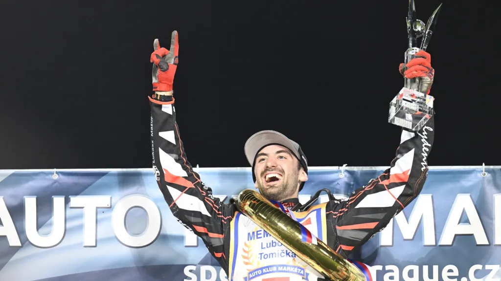 Jan Kvěch vítězí na Memoriálu Luboše Tomíčka