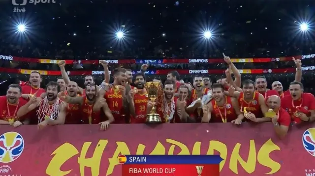 Medailový ceremoniál po finále Argentina – Španělsko