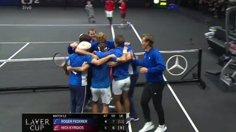 Mečbol v utkání Federer - Kyrgios