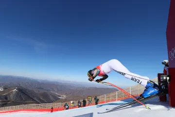 Lyžaři testují olympijskou sjezdovku