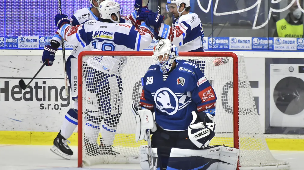 Hokejisté Komety Brno slaví trefu v Plzni