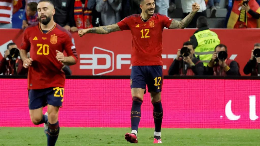 Španěl Joselu se raduje z branky