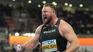 Koulař Walsh získal rekordní čtvrté zlato