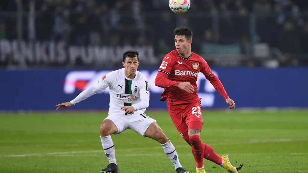 Adam Hložek v utkání s Mönchengladbachem