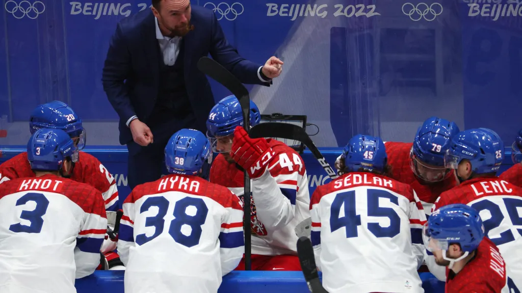 Trenér Filip Pešán na lavičce hokejové reprezentace