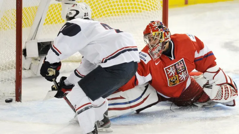 Reprezentační brankář Petr Mrázek