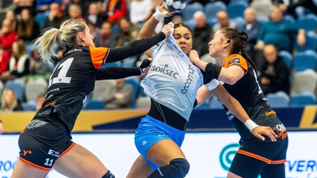 Andrýsková a Somionkaová brání Omoregieovou z Bukurešti