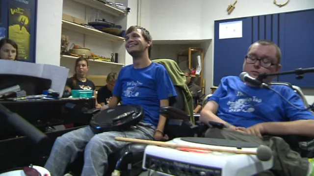 Reportáž P. Schubertové ze zkoušky The Tap Tap