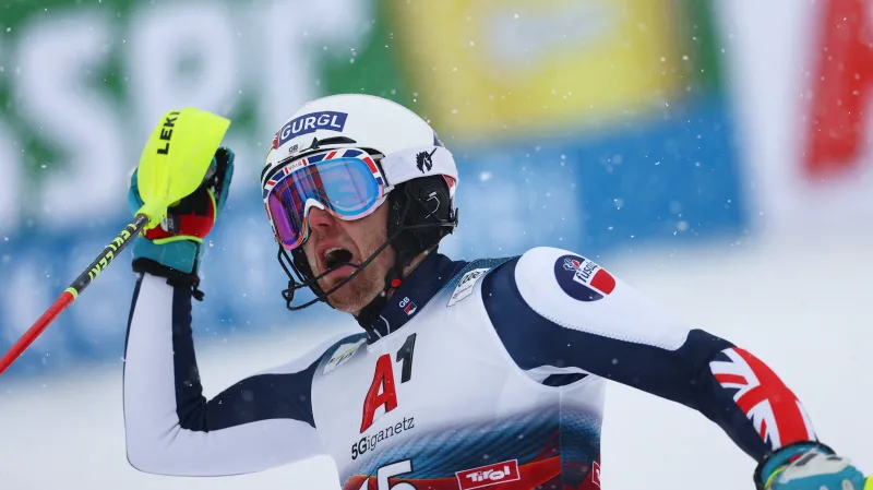 Vítězná jízda Davea Rydinga ve druhém kole slalomu v Kitzbühelu