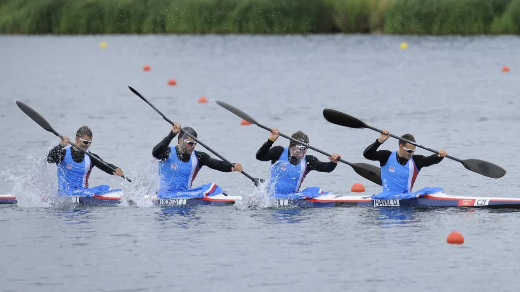 Posádka českého čtyřkajaku