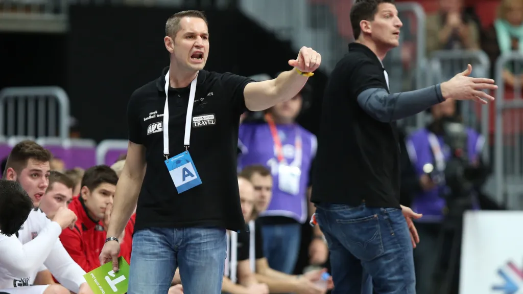 Trenérská dvojice Jan Filip (vlevo) a Daniel Kubeš