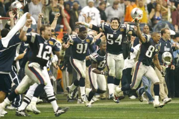 Hráči New England Patriots slaví druhé vítězství v Super Bowlu