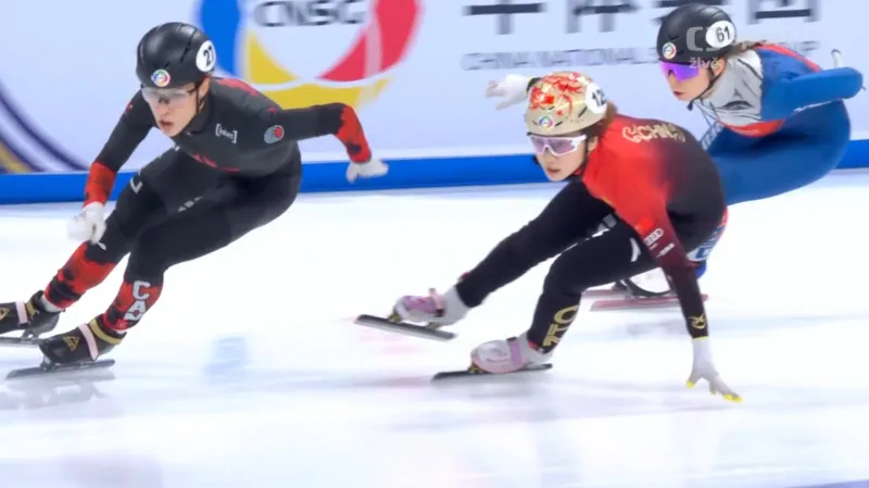 Čtvrtfinále Petry Vaňkové na trati 1000 metrů